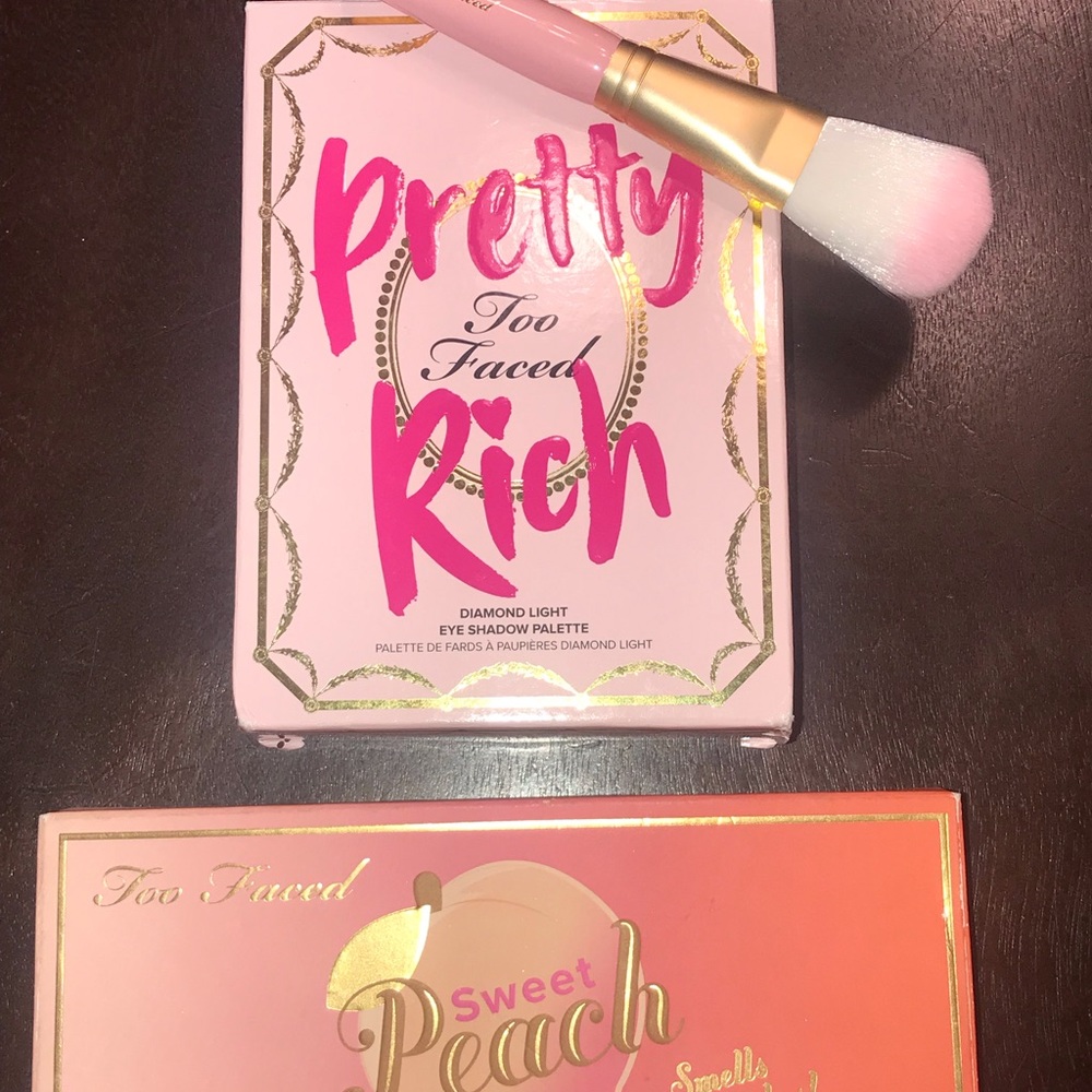 Too Faced Pretty Rich palette - Picture 2 of 4